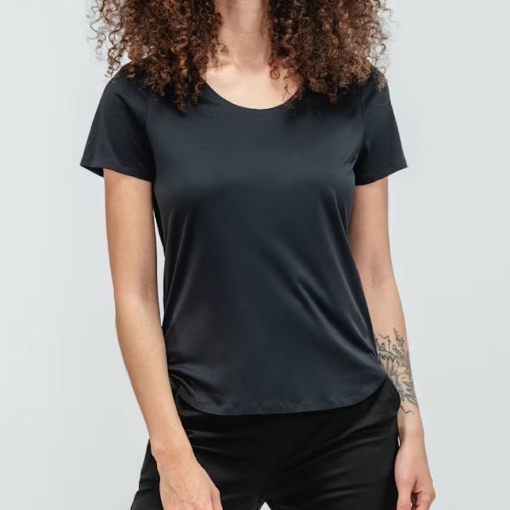 Ministry of Supply Black Short Sleeve Tee